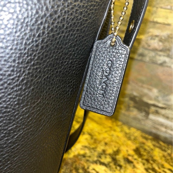 Sale🔥Authentic ⚠️ Coach Duffle 
handbag in black Pebbled leather - Picture 3 of 13